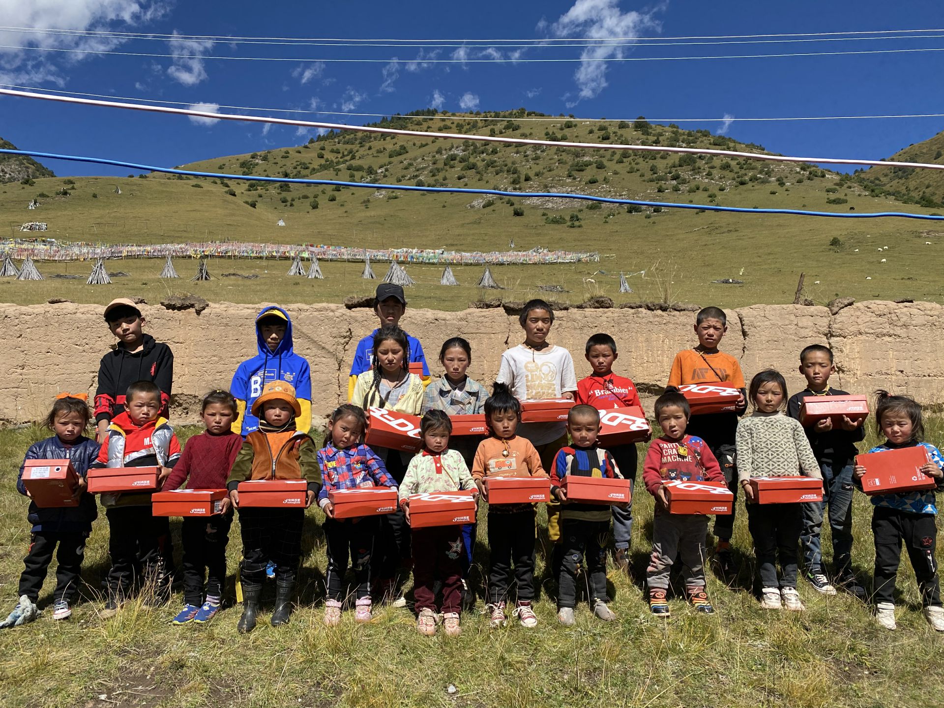 米乐·官方端入口-米乐(中国)公益回顾丨家国同欢月同圆 温暖满载甘孜州(图13) 米乐·官方端入口-米乐(中国)公益回顾丨家国同欢月同圆 温暖满载甘孜州(图13)